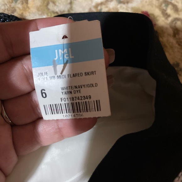 J McLaughlin skirt - Picture 10 of 12